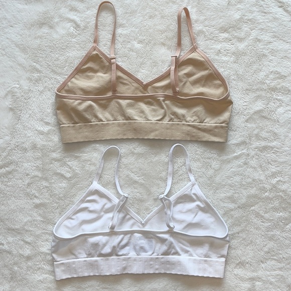 Set of 2 girl’s bras - Picture 2 of 2
